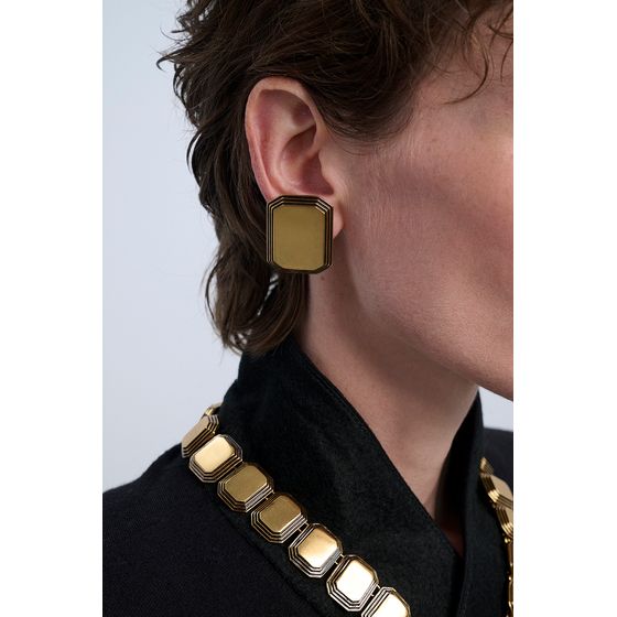 Brinco-Maxi-Ponto-Collab-Renata-Correa-Ouro-Vintage